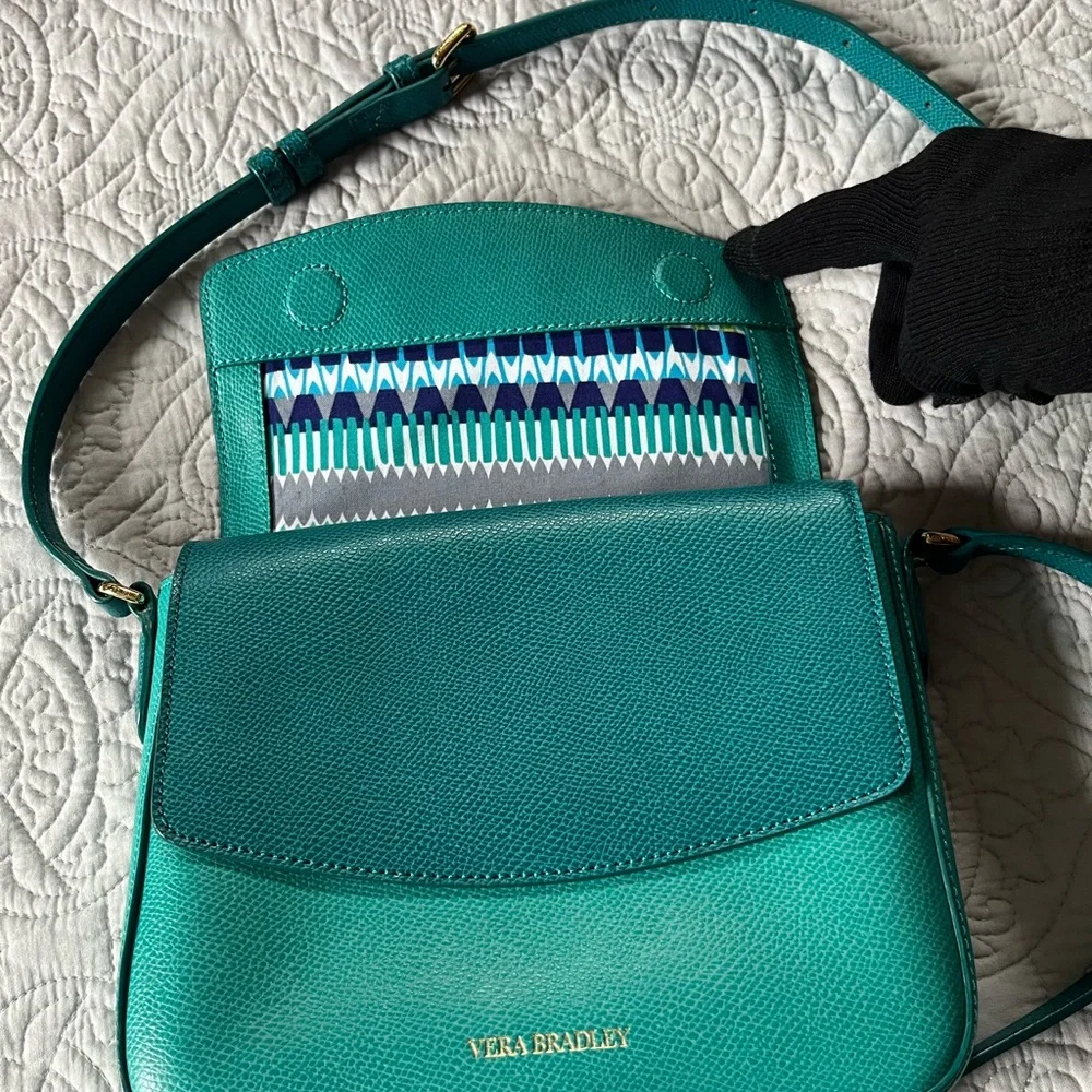 Vera Bradley Twice as Nice Crossbody Leather Bag in Teal/Aqua Colors “Like New” - Picture 5 of 14